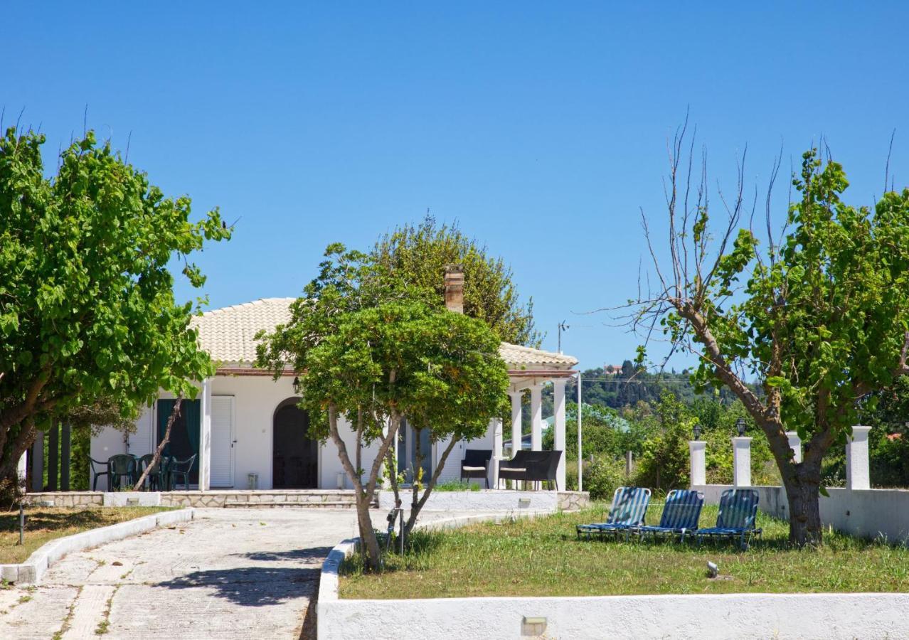 Villa Riviera Агиос Георгиос Екстериор снимка