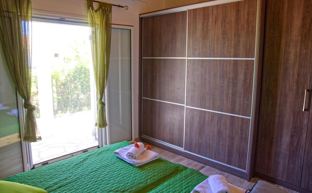 Villa Riviera Агиос Георгиос Екстериор снимка
