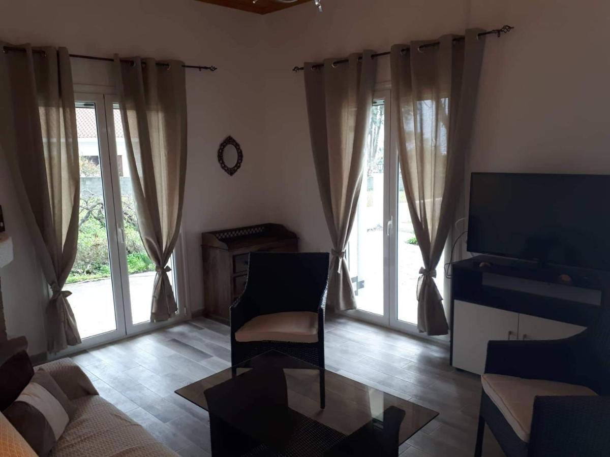 Villa Riviera Агиос Георгиос Екстериор снимка